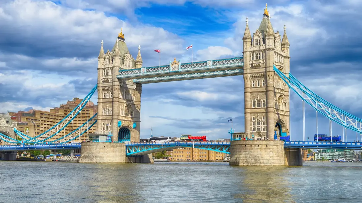 Flights to England